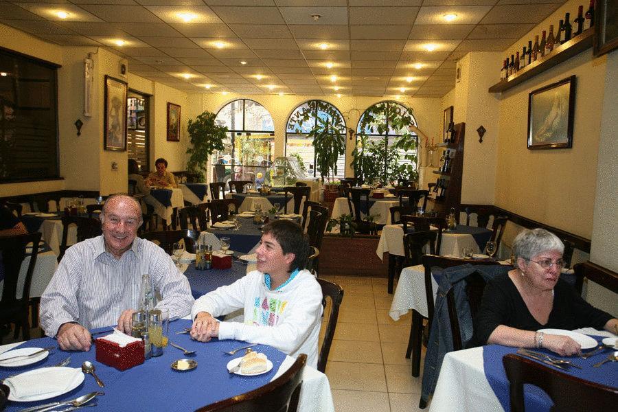 Hotel Puerta De Alcala ヴァルパライソ エクステリア 写真