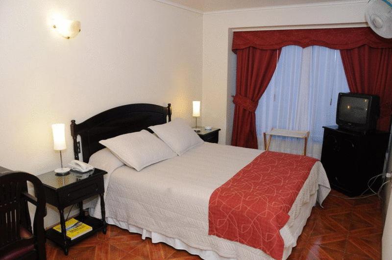 Hotel Puerta De Alcala ヴァルパライソ 部屋 写真